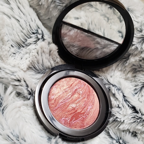 Laura Geller Blush-N-Brighten in Tropic Hues - Picture 3 of 7